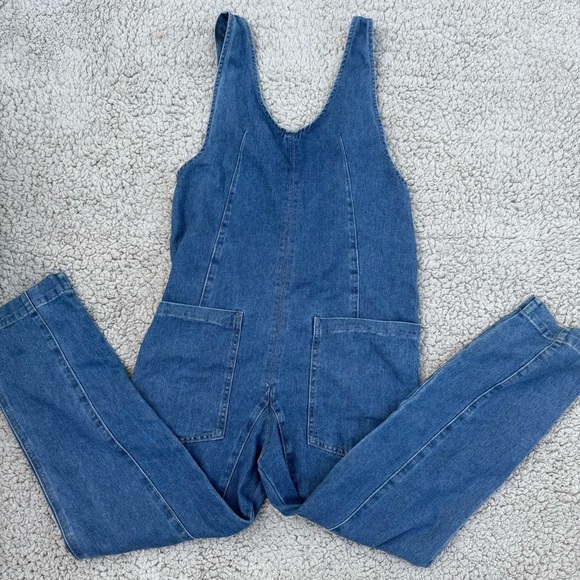 Boutique Blue Denim jumpsuit Overalls - Picture 2 of 7